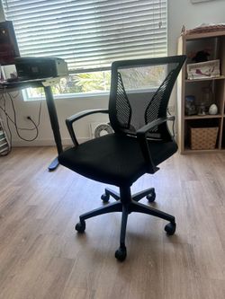 Black Mesh Office Chair – Rolling, Swivel, Adjustable Height (Desk Chair)