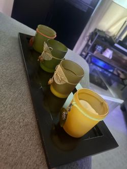 Tee light holder