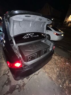 2 12'in 600W L7R12 Square Kickers With QBOMB & Skar 1200W RMS Audio Amp & 1.5 T-Spec Capacitor