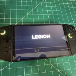 Legion Go 1TB Z1 Extreme Windows 11PC