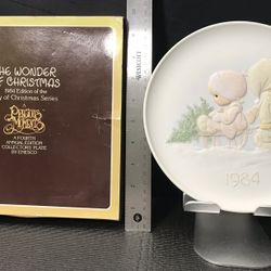 Precious Moments Plate #E5396 Annual 1984 Edition of the Joy of Christmas Series “Wonder of Christmas”