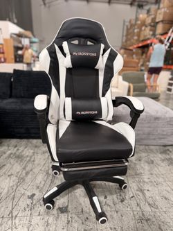 Gaming chair