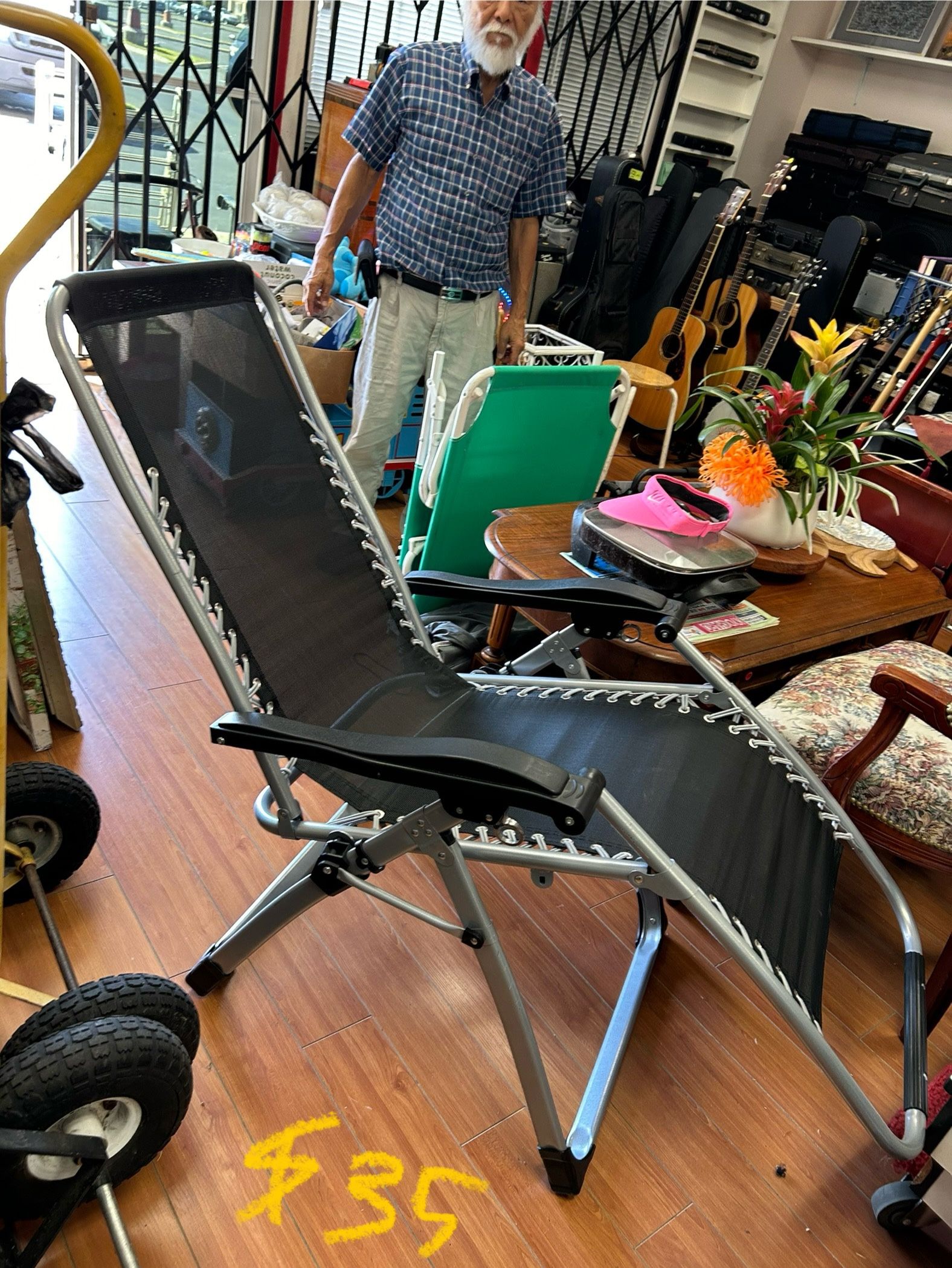 Folding Outdoor Lounge Chair