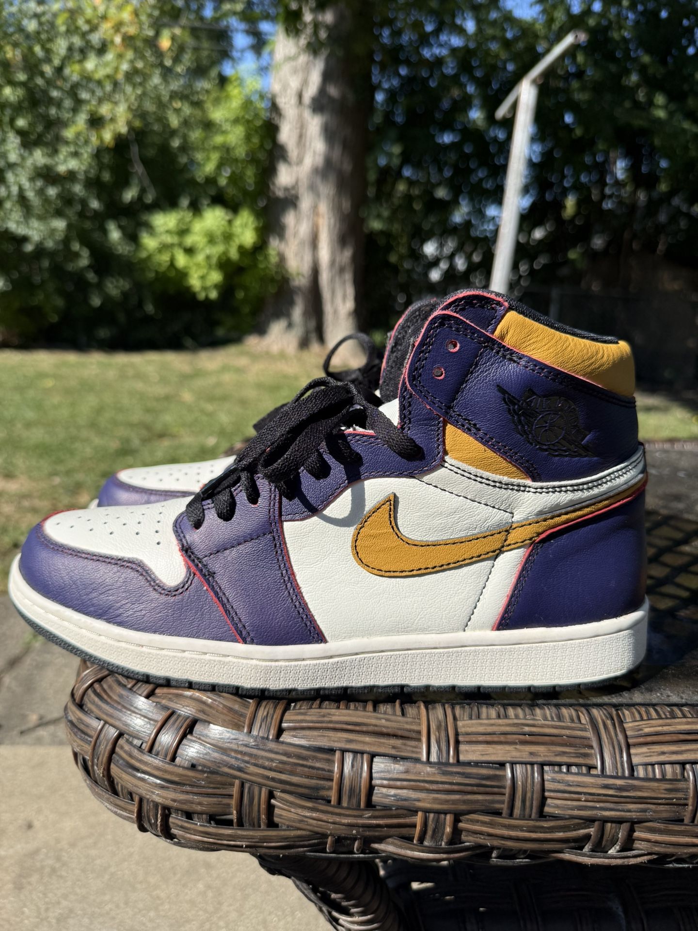 Jordan Retro 1 SB LA To Chi