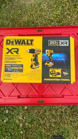 Dewalt Drills Set. Model DCJ249E1N1