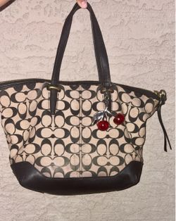 Coach Signature Tote Bag