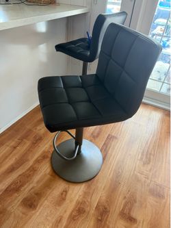 Black kitchen island chairs