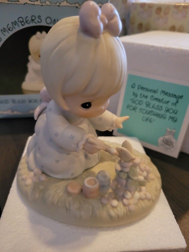 “God Bless You For Touching My Life” 1988 Members Precious Moments Figurine