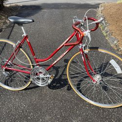 1970s Schwinn Road Bike ready to ride