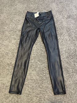 FABLETICS LEGGINGS $15 size medium new
