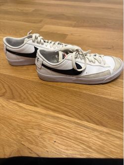 Woman’s Nike Size 6.5