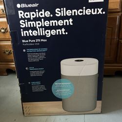 Humidifier Out The Box. It Never Used 
