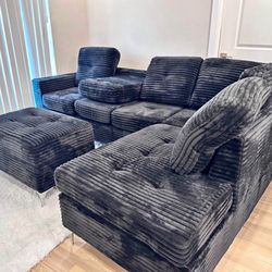 NEW SECTIONAL SOFA WITH OTTOMAN AND FREE DELIVERY- NEW IN FACTORY BOXES 