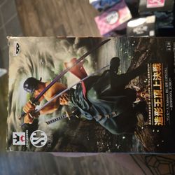 Roronoa Zoro Figurine (One Piece)