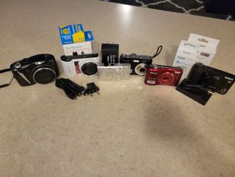 6 Cameras sold together w Battery