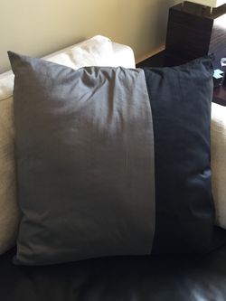  Throw Pillows - Multiple Sizes