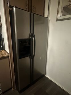 Refrigerador de 2 Puertas trabaja muy bien