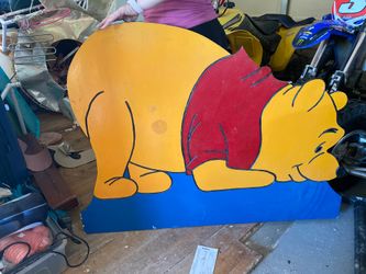 Winnie the Pooh head board