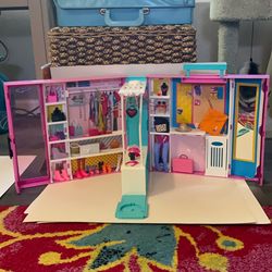 Barbie Closet With Accessories
