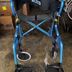 Drive folding wheelchair