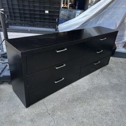 Wooden 6 Drawer Dresser