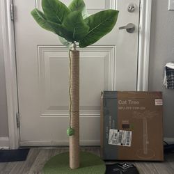 🌴 For Sale: Tropical Palm Tree Cat Scratcher (New/Like New)! 🌴