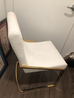 White Desk/vanity Chair