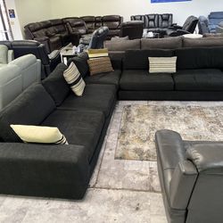 Black Fabric Deep Seat Sectional With Throw Pillows 