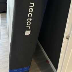 Nectar Mattress- Lightly Used. FREE 
