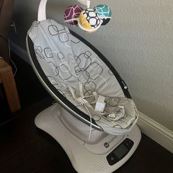 Mamaroo swing