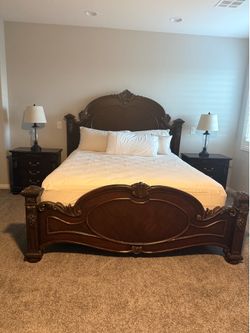 King size bed, two night stands and dressing mirror