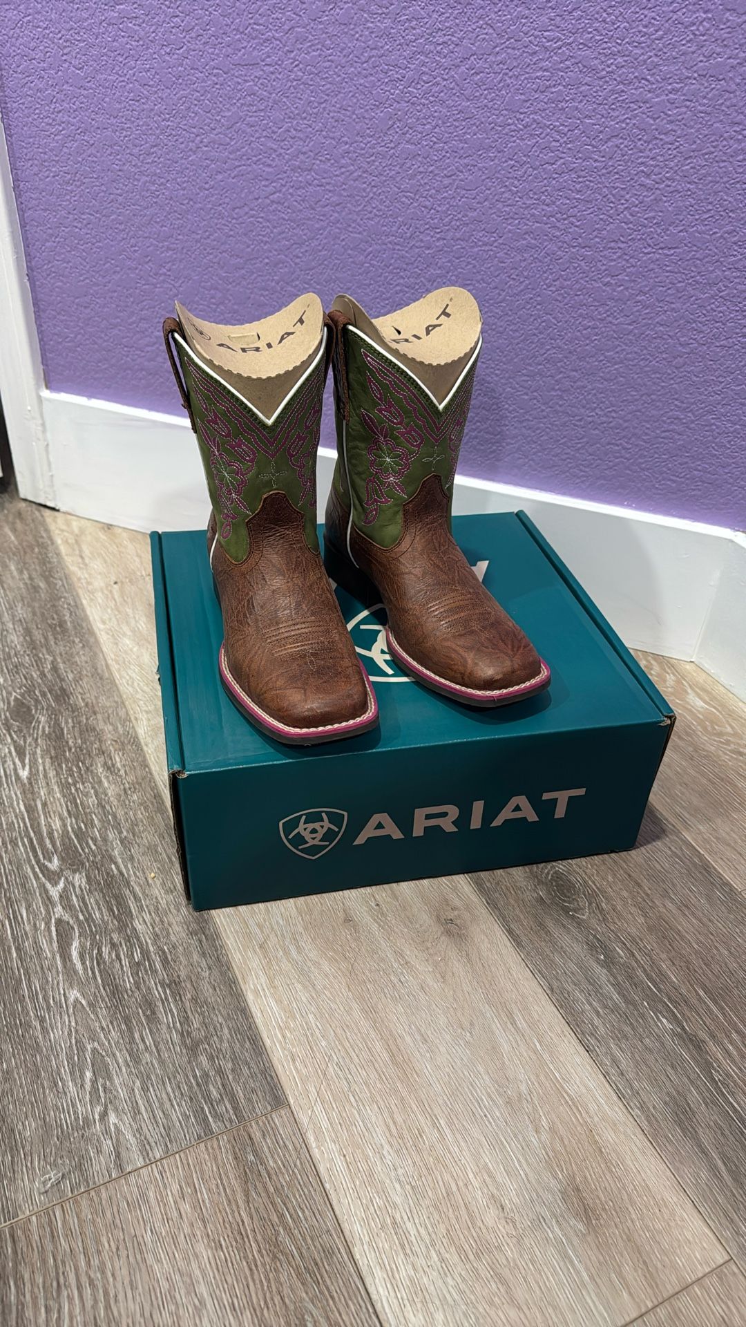 Girl Ariat Boots