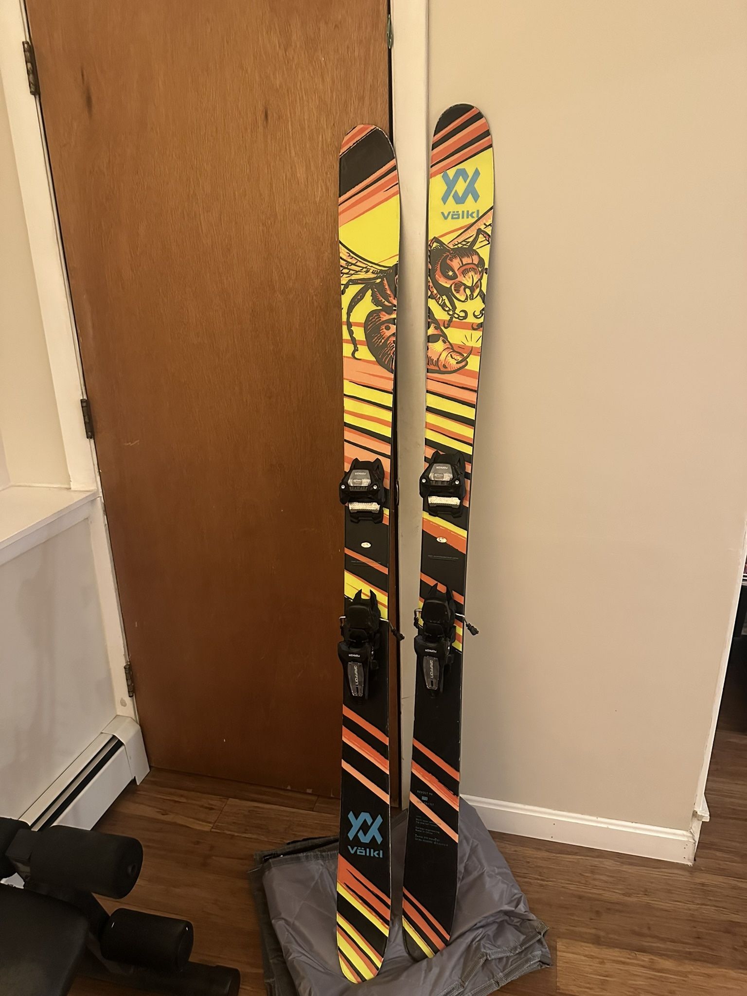 Volkl Revolt 96 173cm 2023 Model