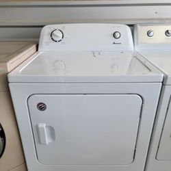 Just Like New!!! Amana, Electric, 220 Volt, Dryer!!! Extra Large, 7.0 Cubic Ft. Capacity!!! It Works Perfectly!!! Must See To Appreciate!!!