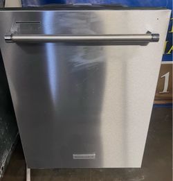 KitchenAid 24” Stainless Steel Dishwasher – $600