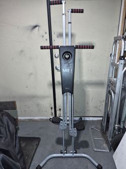 Workout step/climb machine