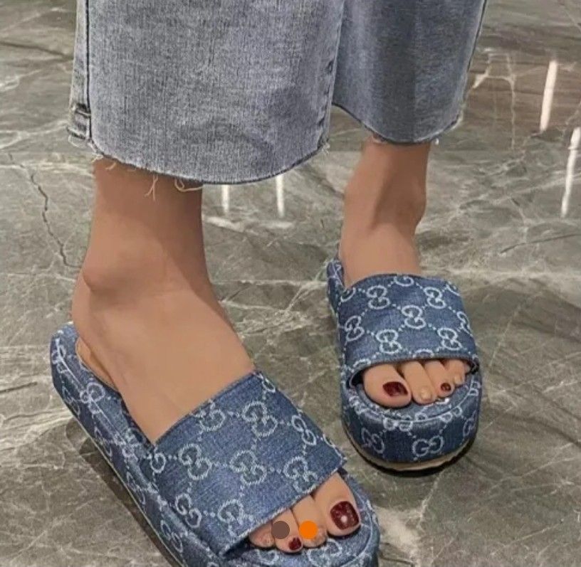 WOMEN'S ELEGANT SANDALS SIZE 5-6