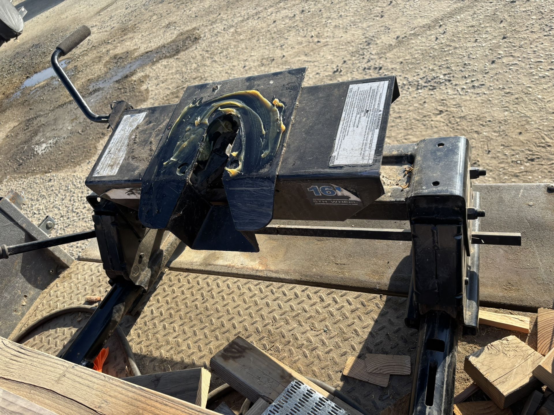 Fifth Wheel Hitch