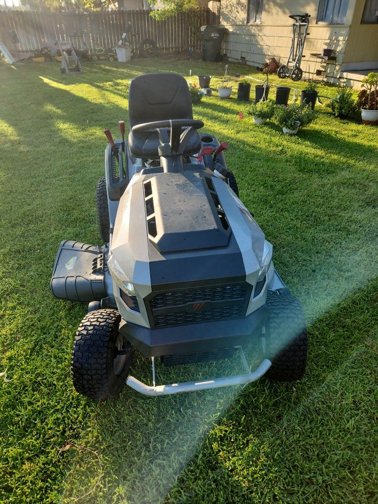 Murray MT100 42 in. 13.5 HP 500cc E1350 Series Briggs and Stratton