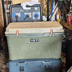 YETI 45 Hard Cooler Limited edition Color