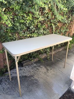 4 ft lightweight table
