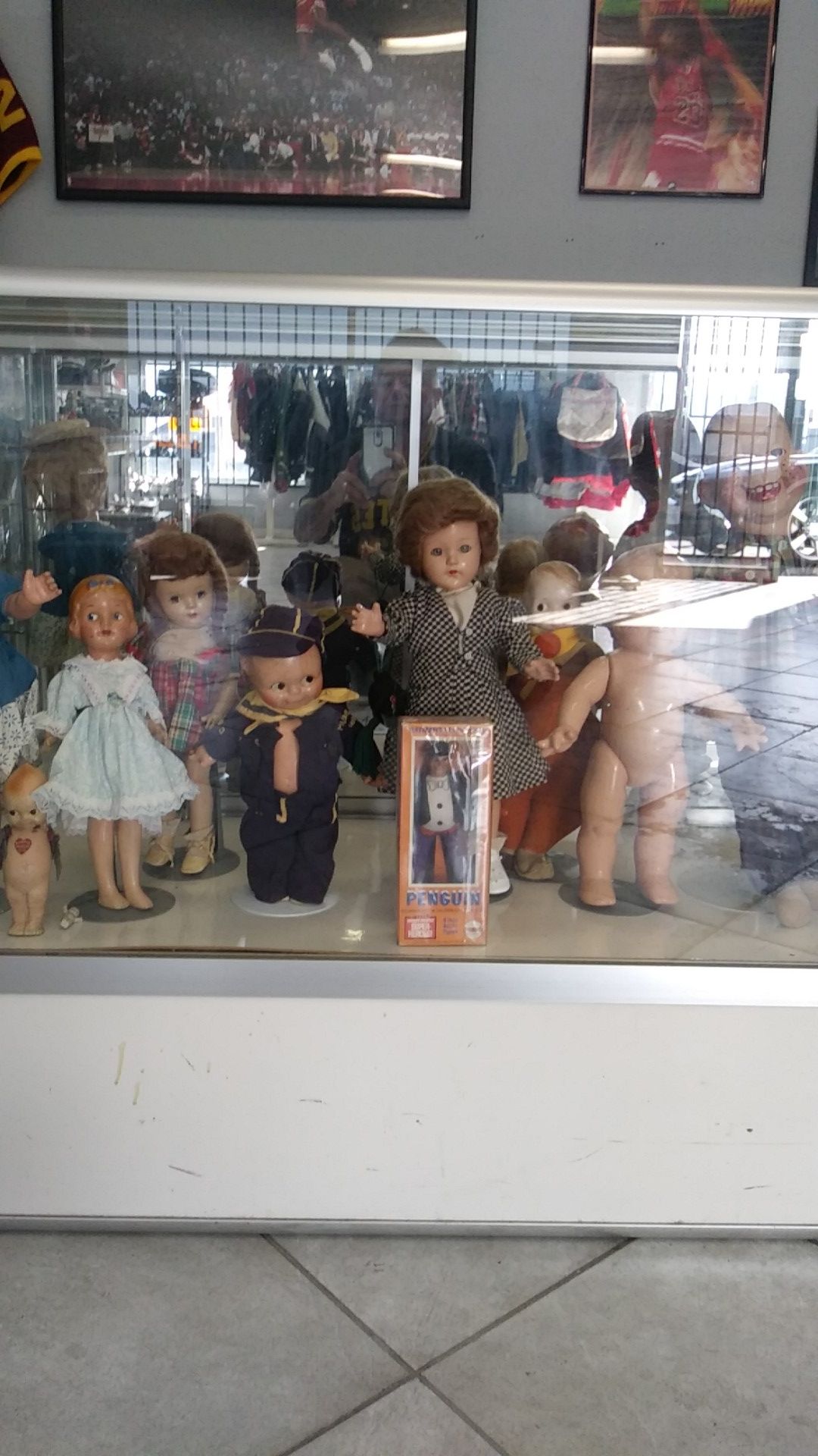 Mew vintage antique store open today 1739 yosemite blvd modesto next to metro pcs