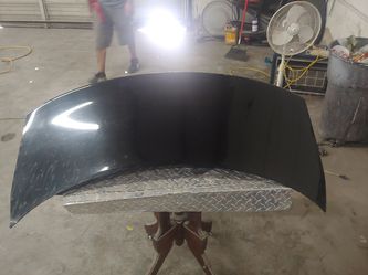 2011 Jaguar XF trunk.