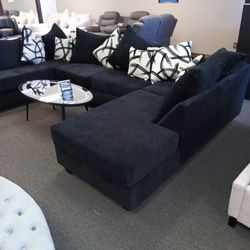 New Black XL Sectional Including Free Delivery