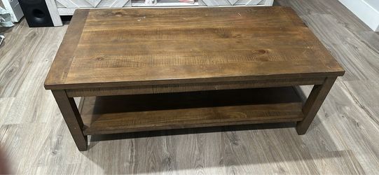 Lift top coffee table