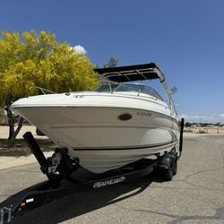 2001 Searay Weekender 245 sport cabin boat