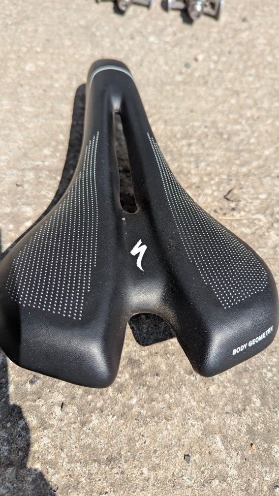 Specialized road bike saddle seat