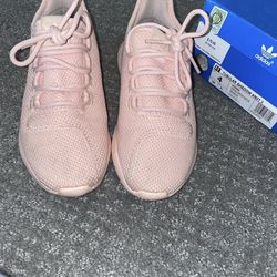Tubular Adidas Size 4