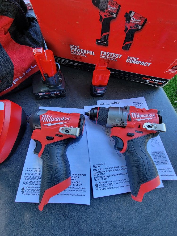 Milwaukee M12 FUEL Hammer Drill and Impact Driver Combo Kit