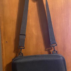 LAPTOP CARRYING CASE